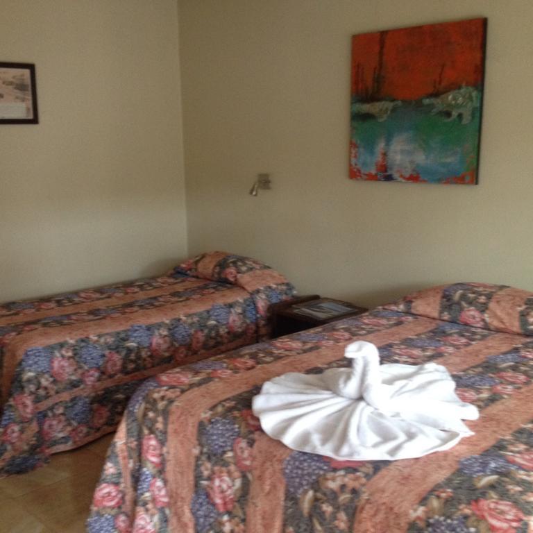 Hotel Wagelia Turrialba Extérieur photo